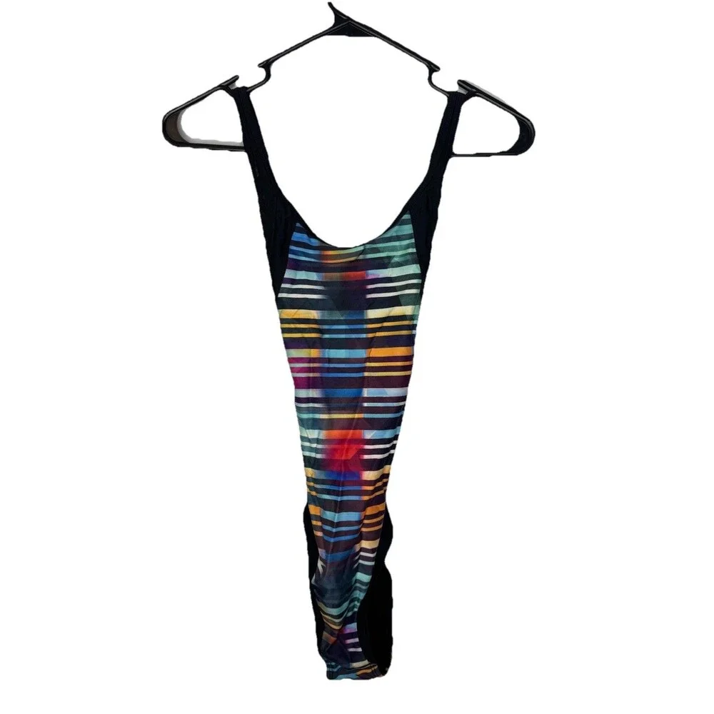 ATHLETA Size XS Womens Unlined Wireless One Piece Sports Swimming Suit Streamlin